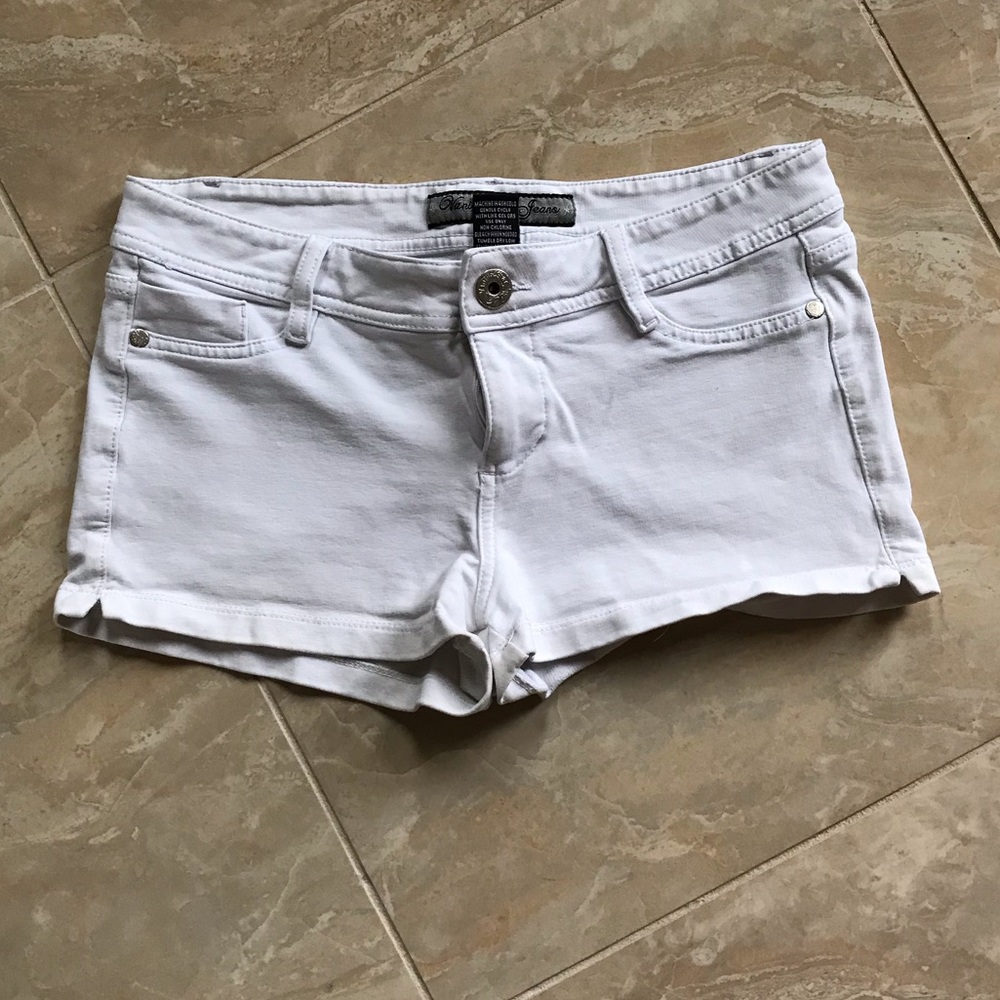 ✨White Shorts✨